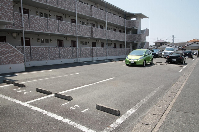 Parking lot