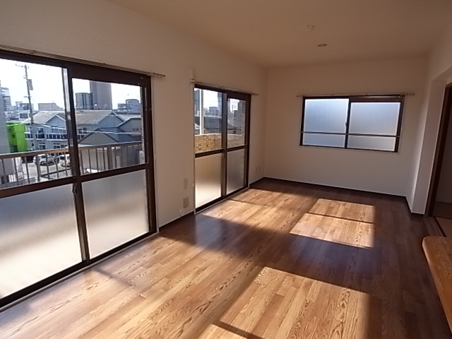 Living and room. Living