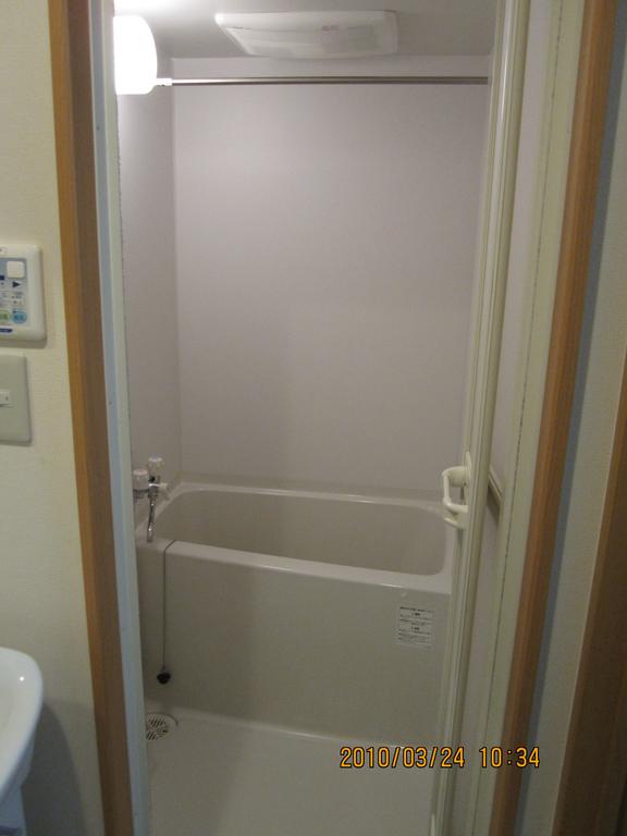 Bath. With bathroom dryer