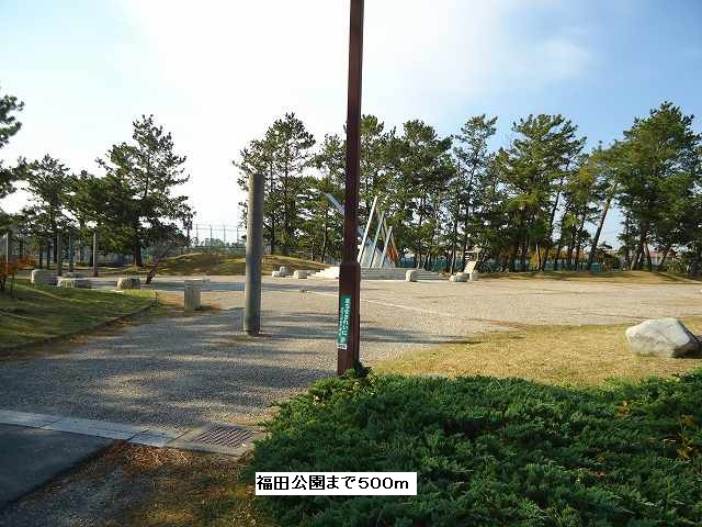 park. 500m to Fukuda park (park)