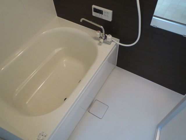 Bath. Bathroom