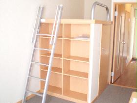 Living and room. bed ・ Receipt