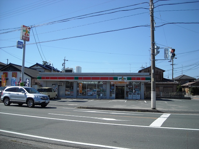 Convenience store. 230m until Thanksgiving (convenience store)