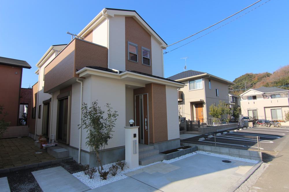 Local appearance photo. 1 Building appearance