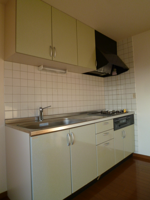 Kitchen. 3-neck with stove grill