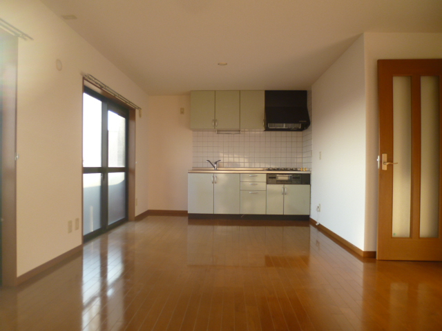 Living and room. LDK15 Pledge of spacious living