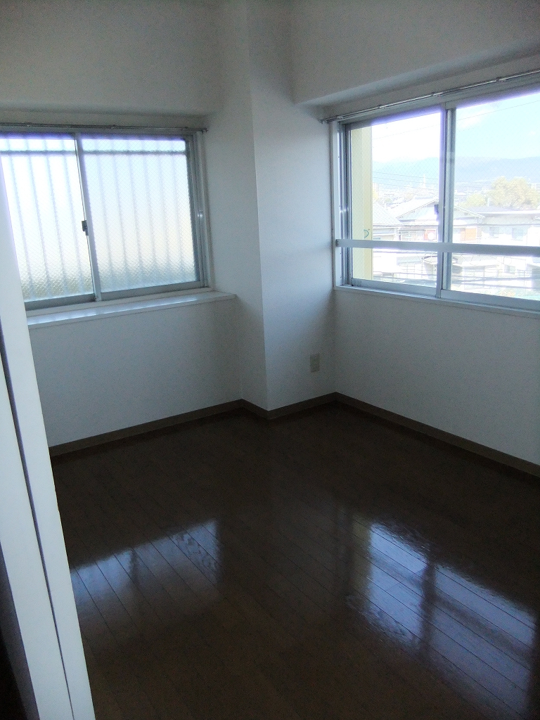 Other room space. Western style room