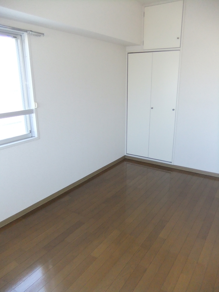 Receipt. Western-style housing