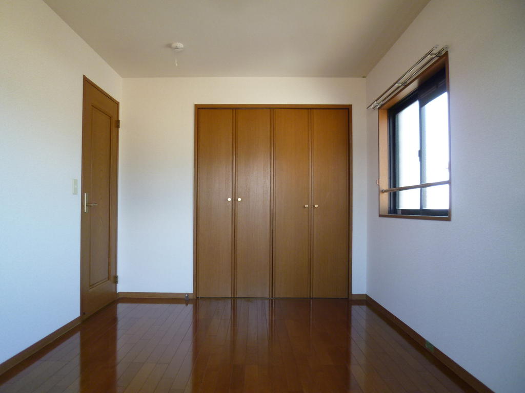 Other room space. North Western-style 6 Pledge