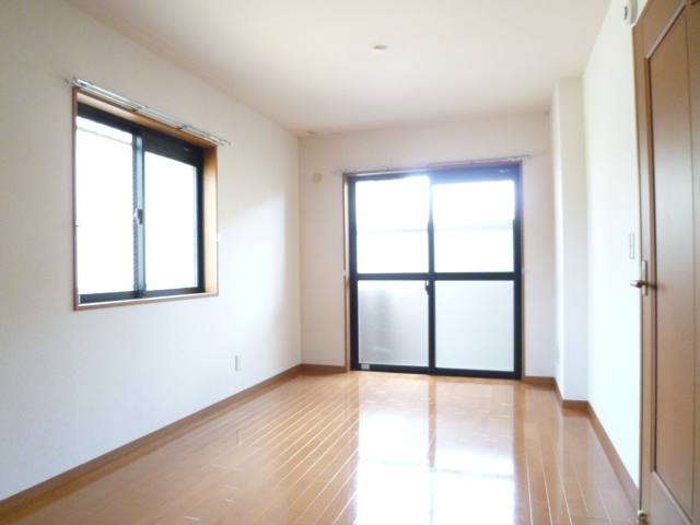 Other room space. You can Western-style 9.2 Pledge and move to the far back of the movable storage