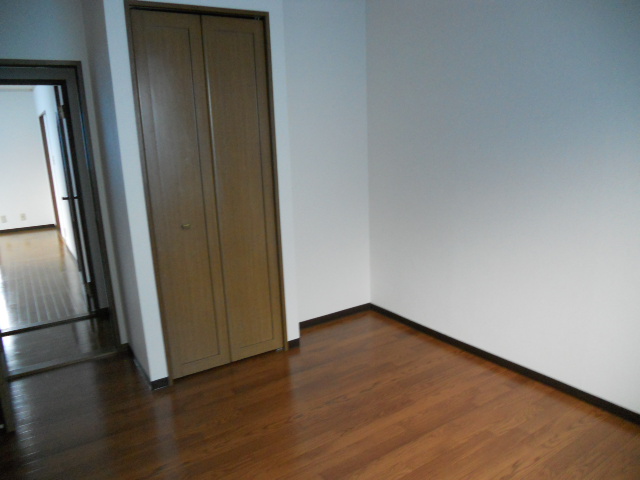 Other room space. Closet with Western-style