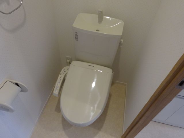 Toilet