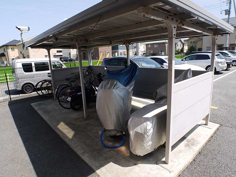 Other common areas. Bicycle 1