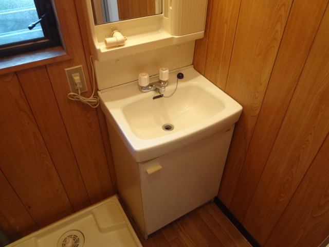 Washroom.  ☆ Very convenient independent wash basin ☆