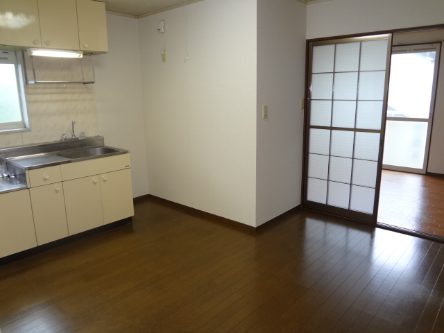 Living and room. DK6 Pledge!