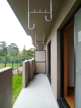 Garden. Day is good on the south-facing. There is a private garden.