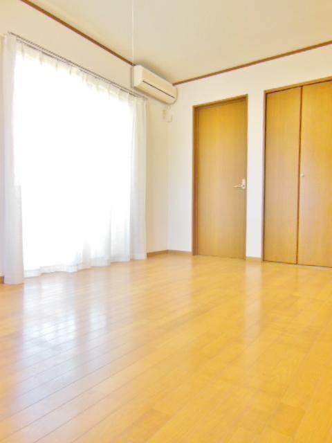 Living and room. The window is large, bright living room