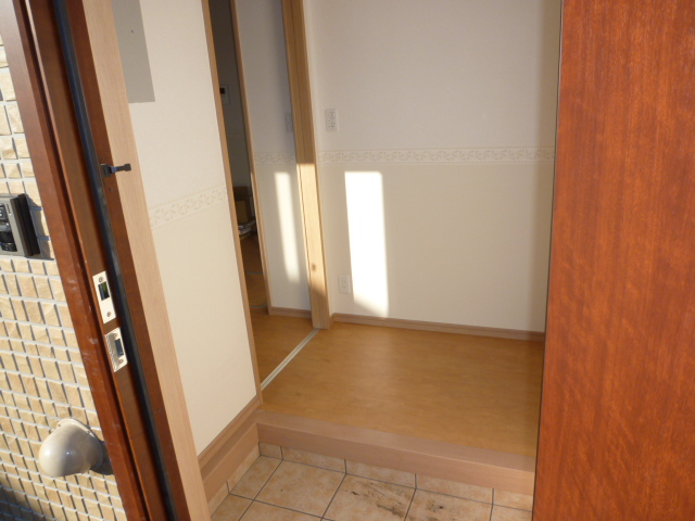 Entrance. It is a photograph of the same type