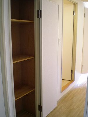 Receipt. Indoor hallway storage