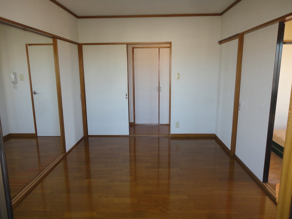 Other room space