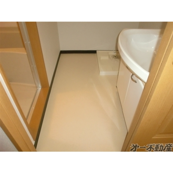 Washroom. Washroom