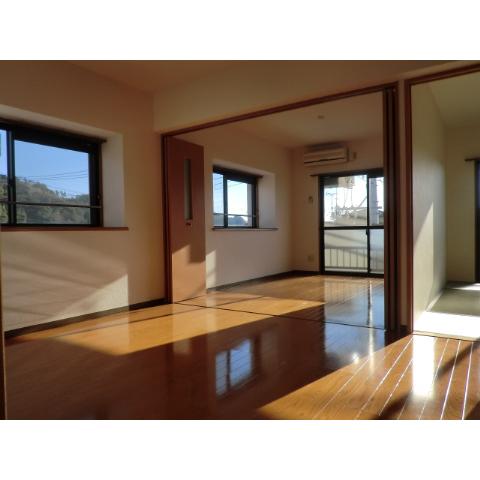 Living and room
