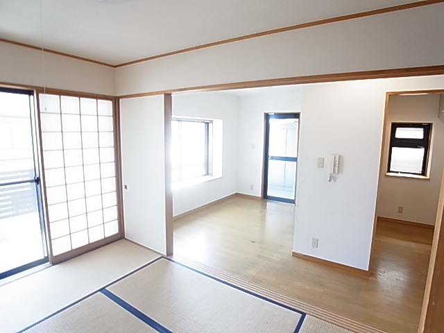 Living and room