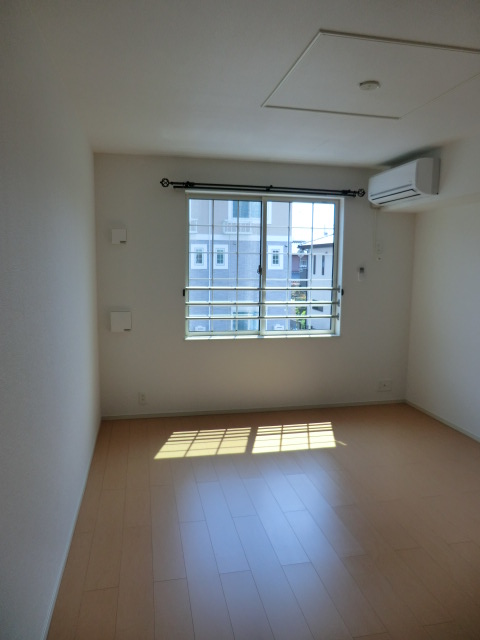 Living and room