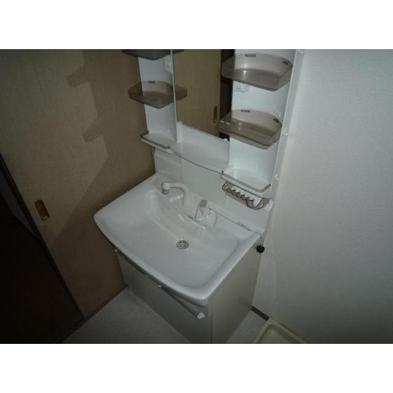 Washroom. Washroom