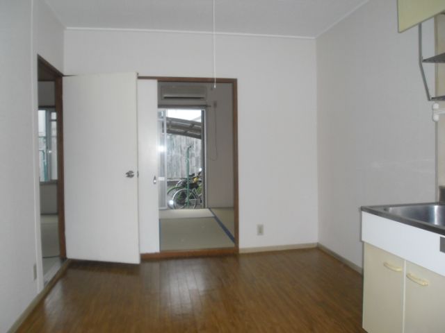 Living and room