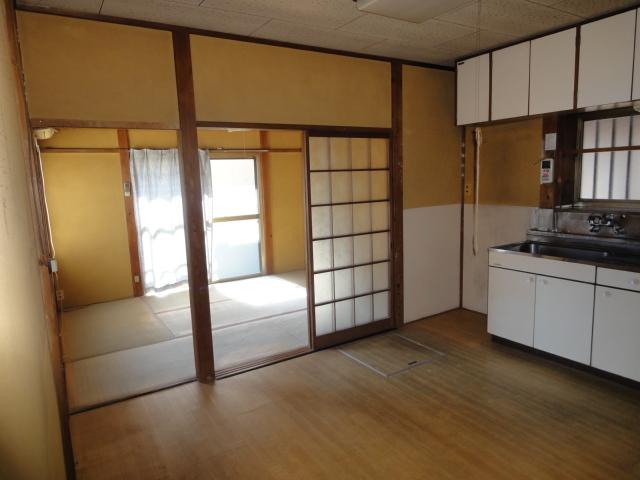Living. kitchen ・ living