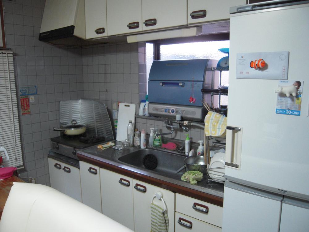 Kitchen. Indoor (June 2013) Shooting
