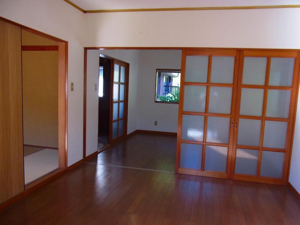 Non-living room. Second floor Western-style room (from the balcony)
