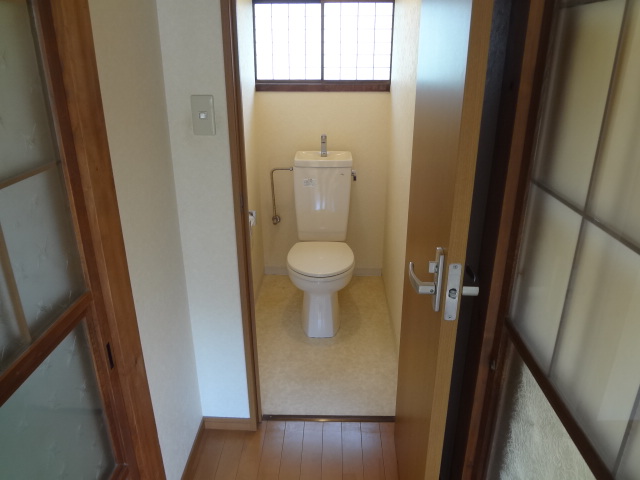 Toilet.  ☆ Second floor of the toilet ☆