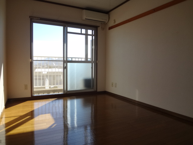 Other room space.  ☆ Flooring of Western-style 6 quires ☆