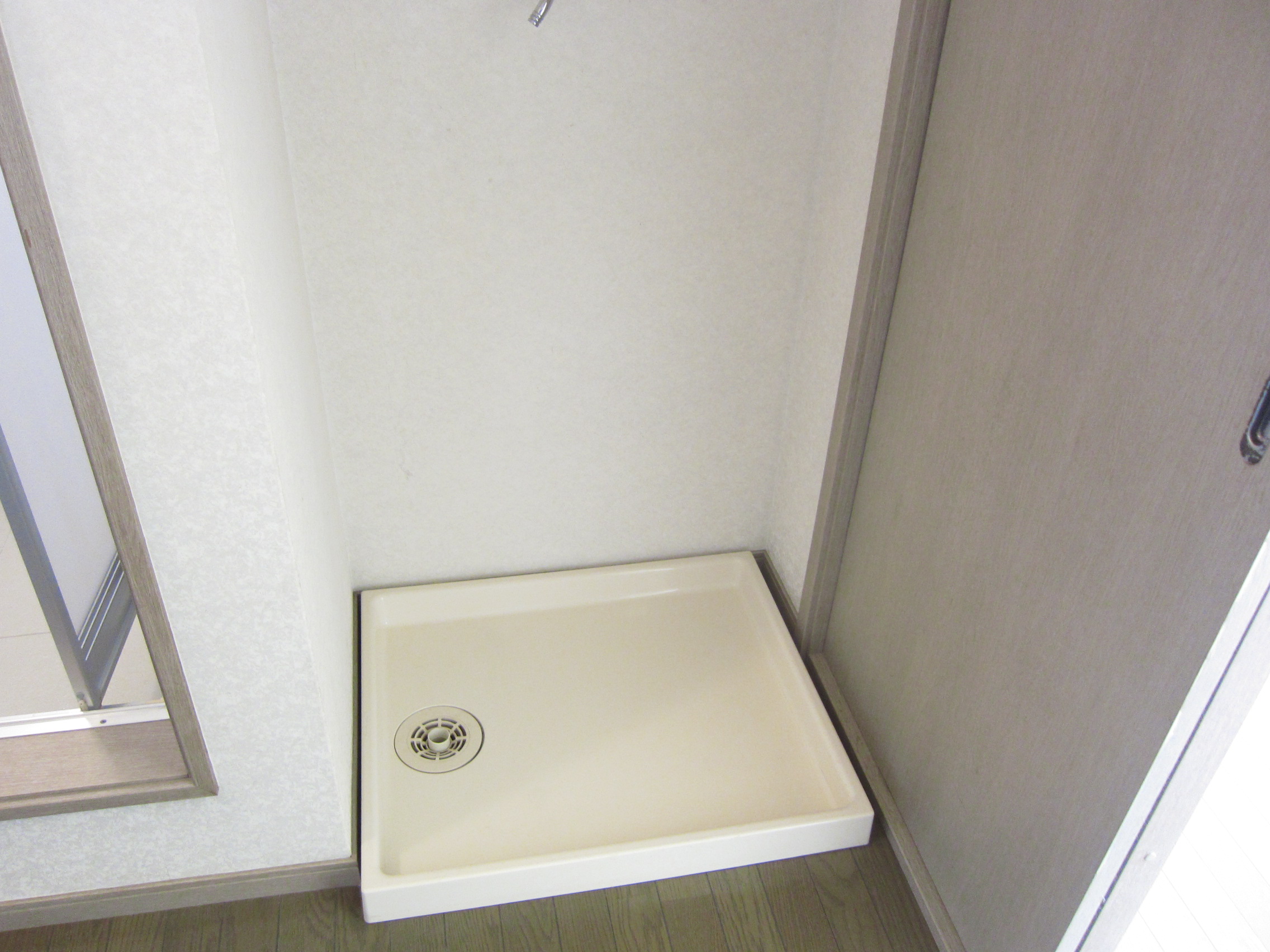 Other room space. Laundry Area is located in the room!