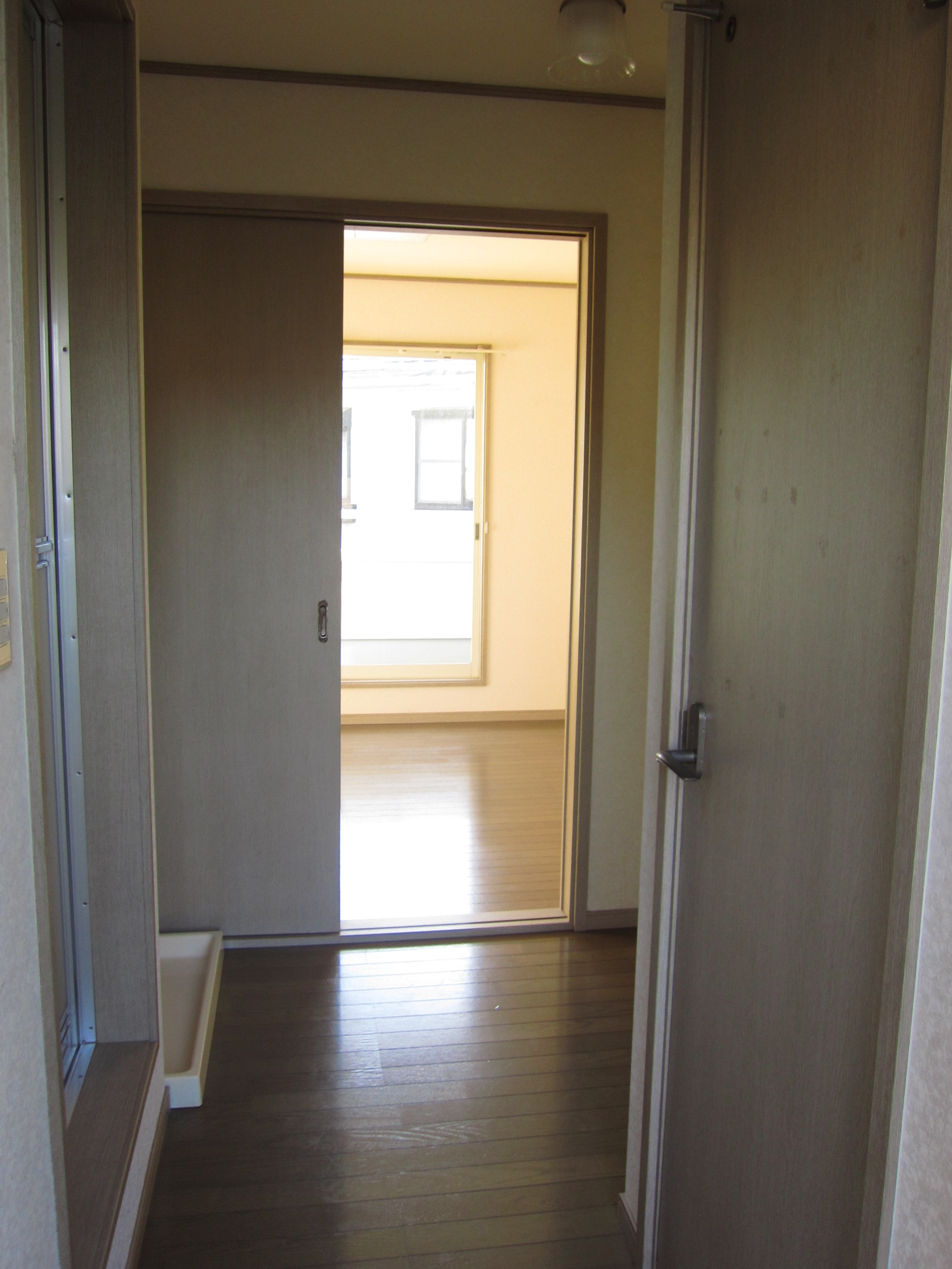 Entrance. I just opened the front door.