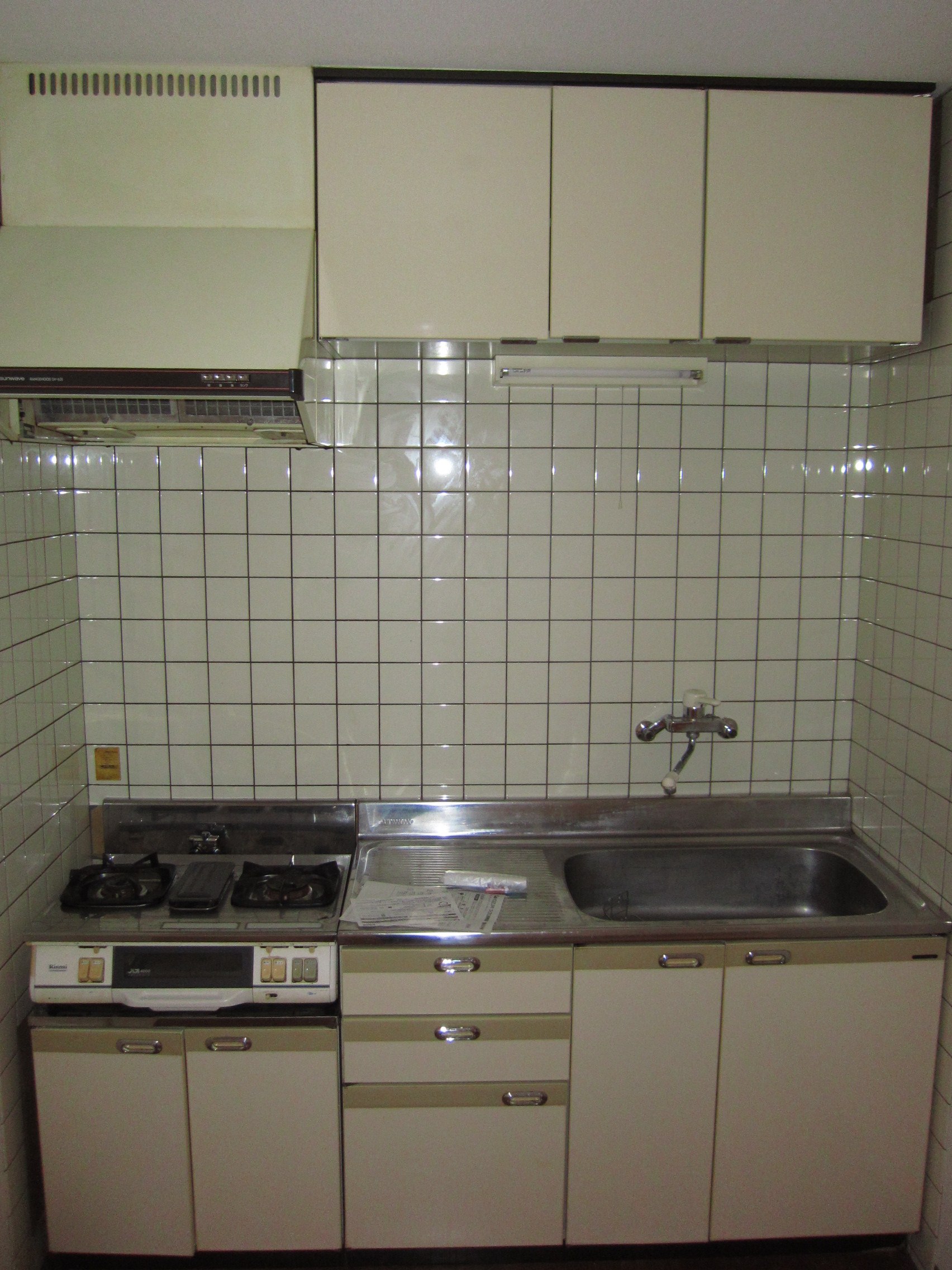 Kitchen. 2 mouth is with a gas stove!