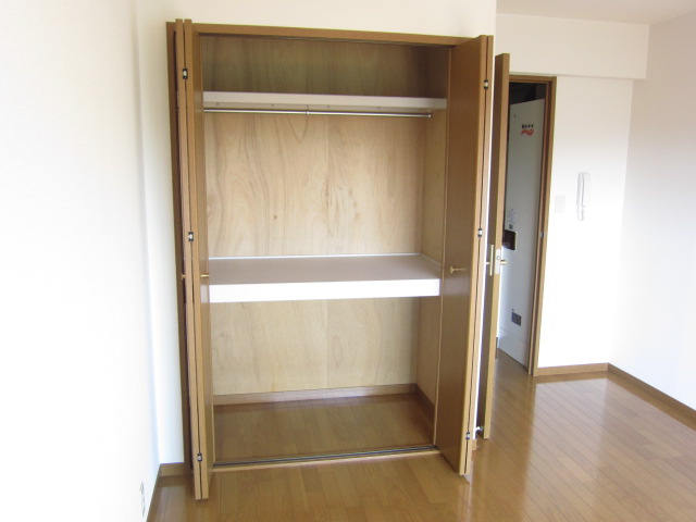 Receipt. It is a large storage!