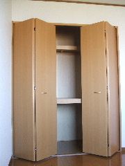 Receipt. Western-style closet