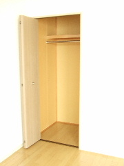 Receipt. Storage also two places equipped.