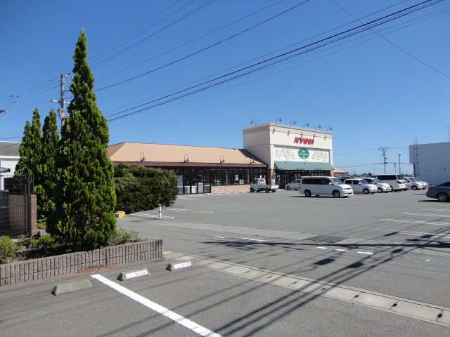 Supermarket. Kyoei coping store up to (super) 907m