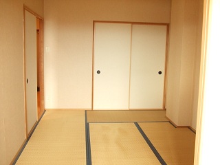 Living and room. Japanese-style room 6 quires