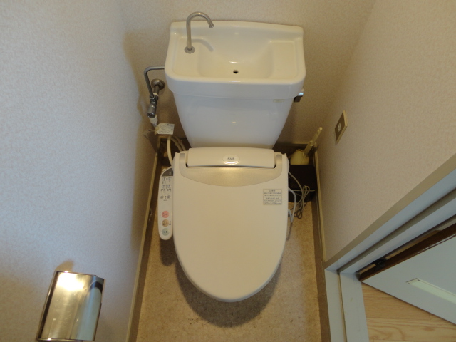 Toilet
