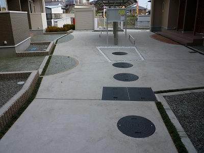 Other common areas. Facing south