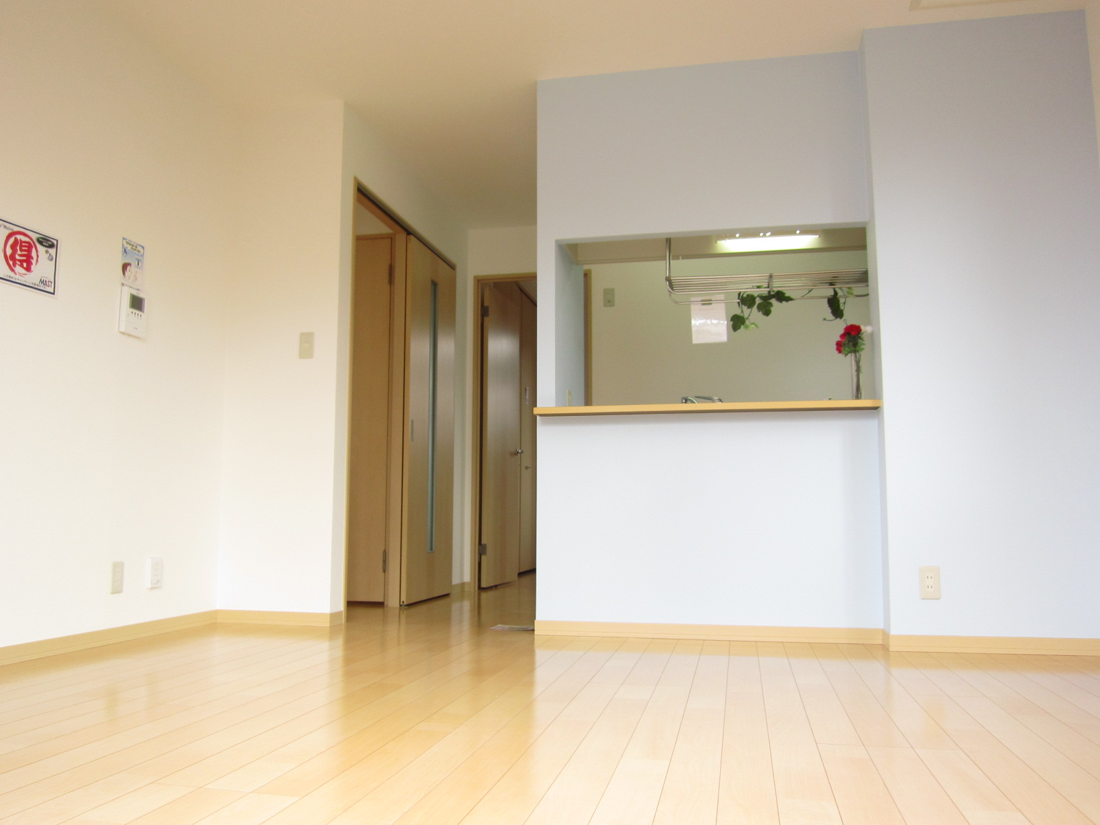 Living and room. Spacious 11.5 Pledge!