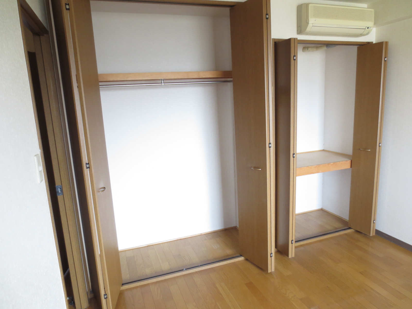 Receipt. Western-style closet Asking Price!