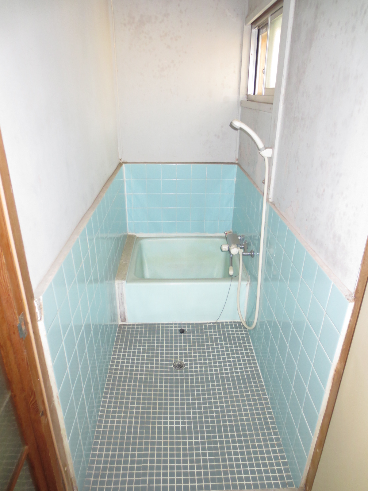 Bath. This is also a simple structure.