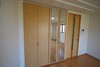 Receipt. It is a convenient storage with a mirror