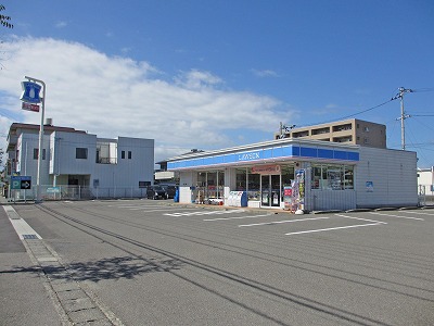 Convenience store. 441m until Lawson Naruto Tateiwa store (convenience store)